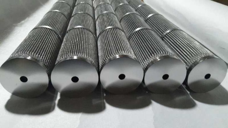 What are the factors affecting the price of stainless steel corrugated filter cartridges?